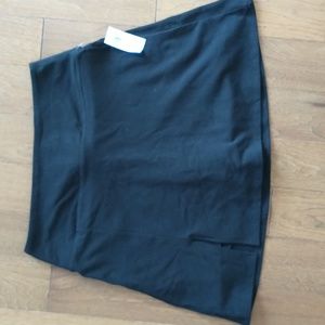 NWT Old Navy Extra High-Waisted PowerChill Skort